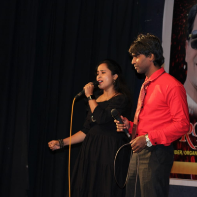 Picture from Singing Dil Se